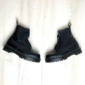 Dr. Martens 1460 Bex Smooth Leather Platform Boots Size 7